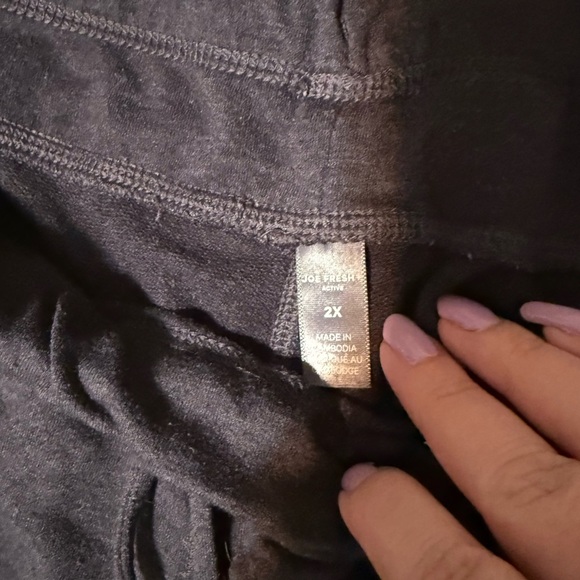 Joe Fresh Charcoal Gray Women's Pants - Picture 3 of 6